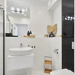 Wave Beachfront Family Appartement *