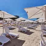 Wave Beachfront Family Appartement Miedzyzdroje
