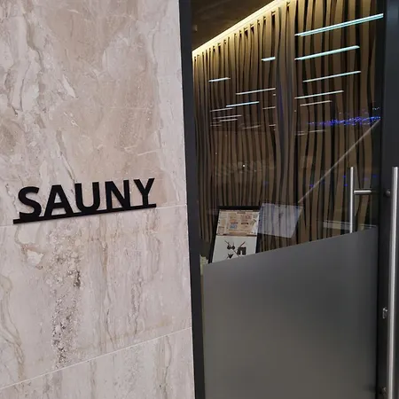 Wave Beachfront Family *