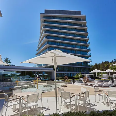 Wave Beachfront Family Apartamento *