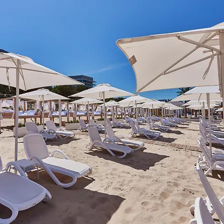 Wave Beachfront Family Apartamento Miedzyzdroje