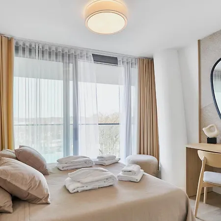 Wave Beachfront Family Apartamento