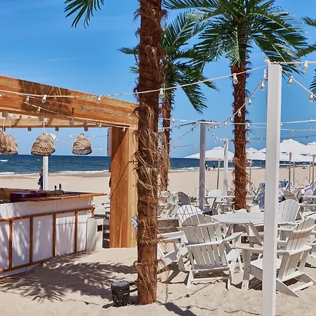 Wave Beachfront Family ミエンジズドロイェ